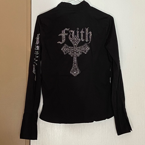 Shirt - Picture 4 of 9